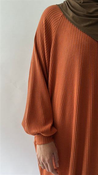 Luma Knit Abaya - Rust Red
