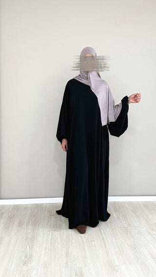 Amira Abaya black